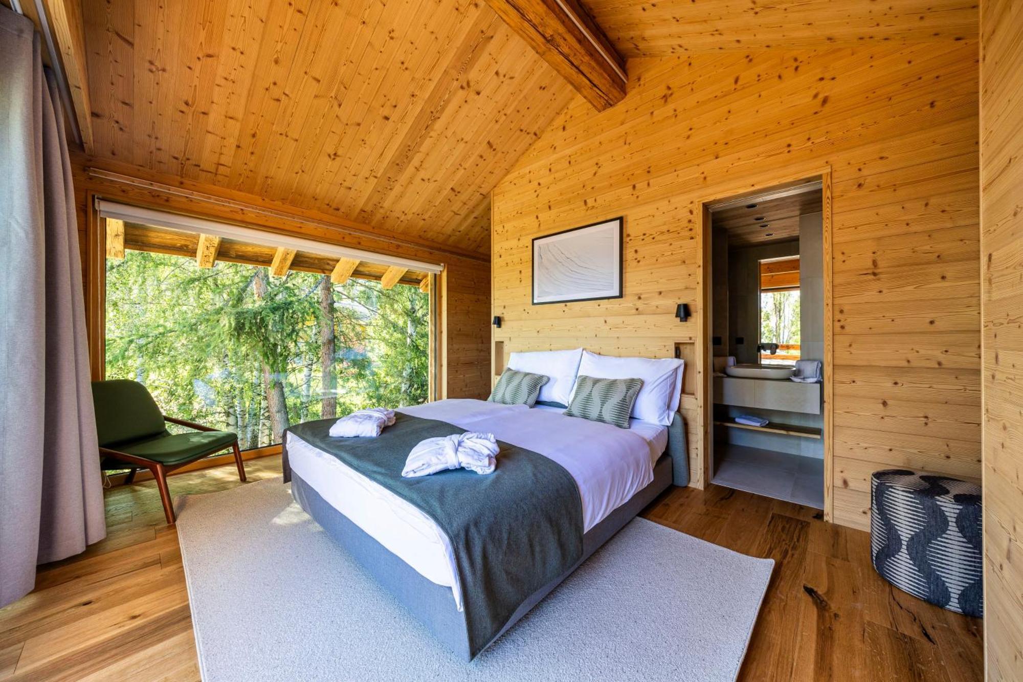 Mad Retreat Hotel 南达 外观 照片