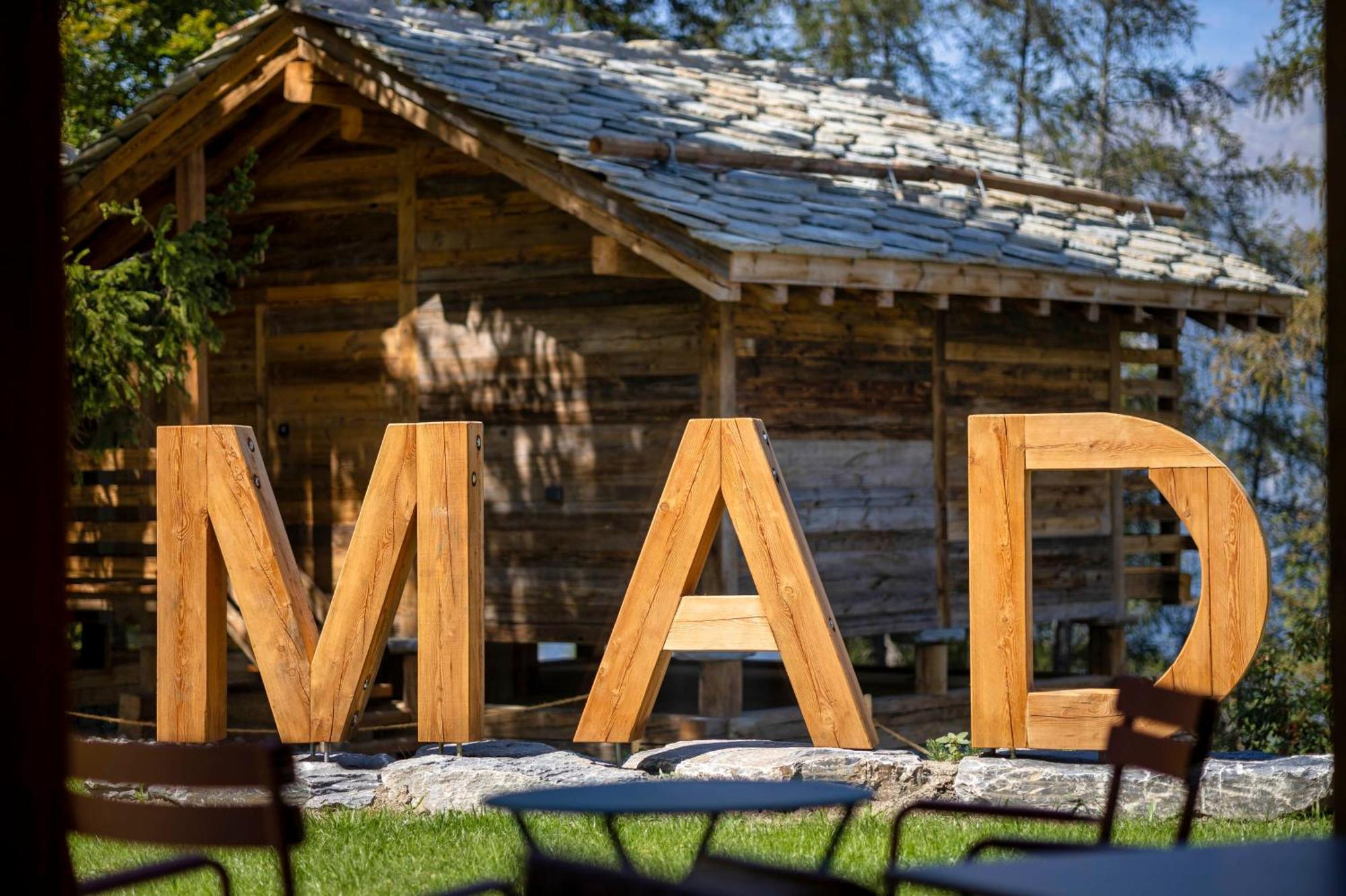 Mad Retreat Hotel 南达 外观 照片