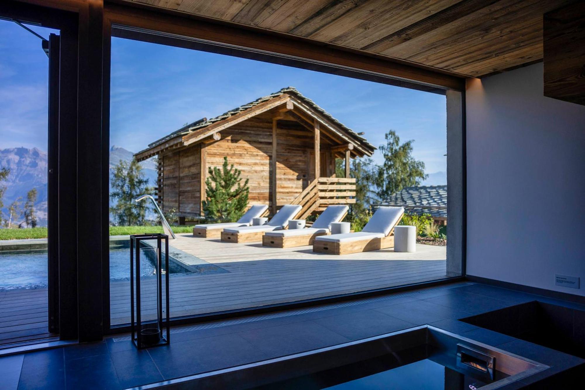 Mad Retreat Hotel 南达 外观 照片