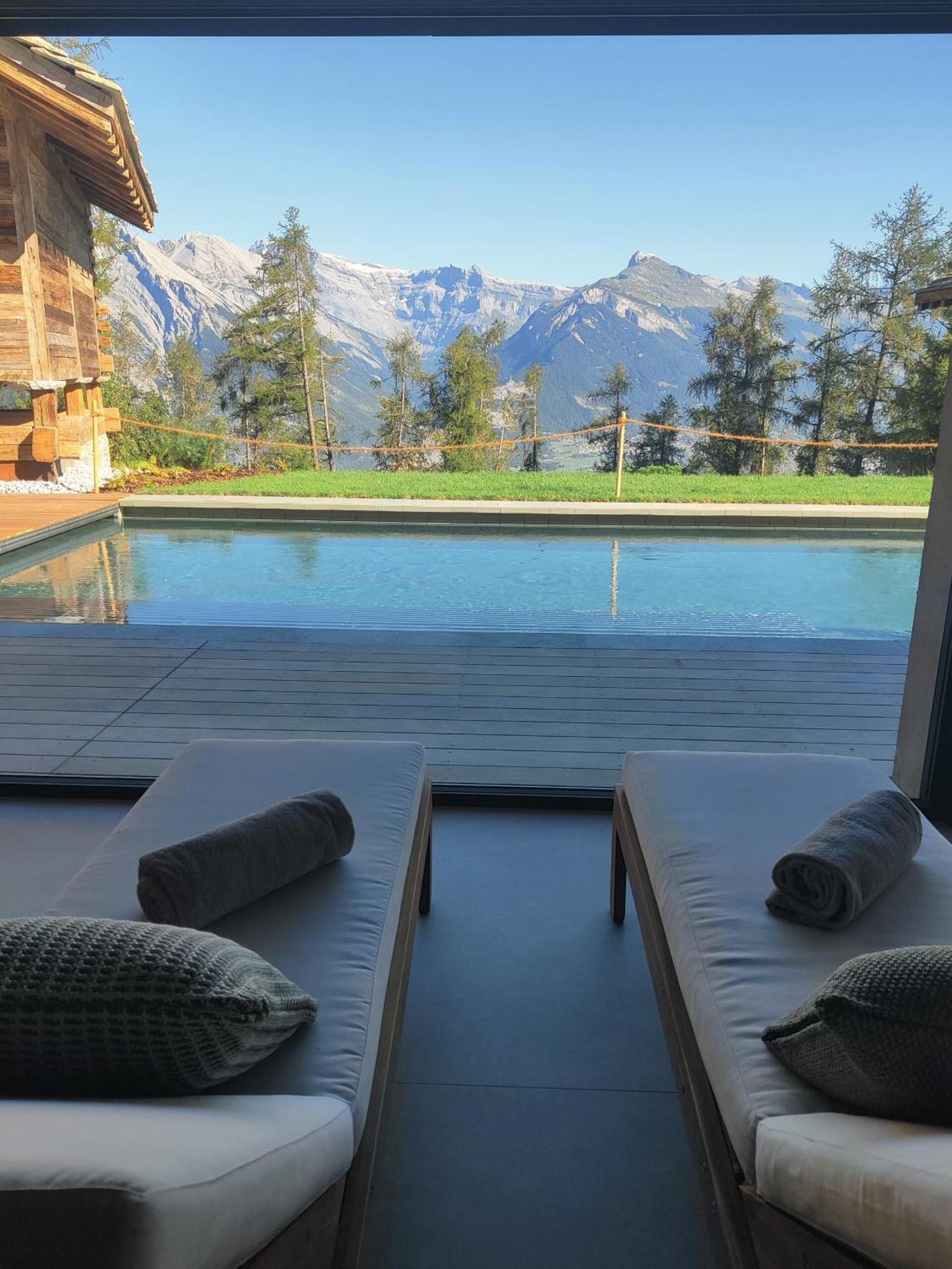 Mad Retreat Hotel 南达 外观 照片