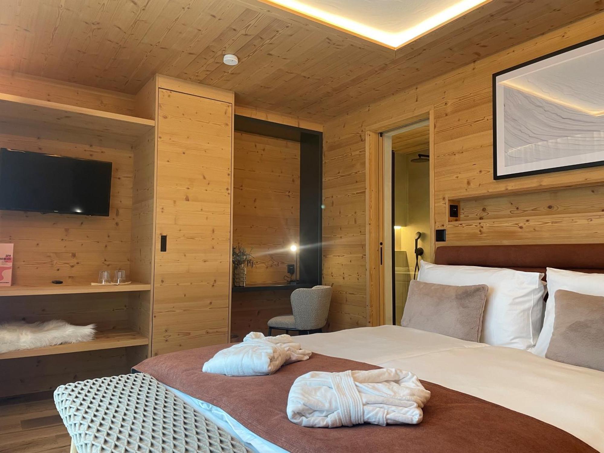 Mad Retreat Hotel 南达 外观 照片
