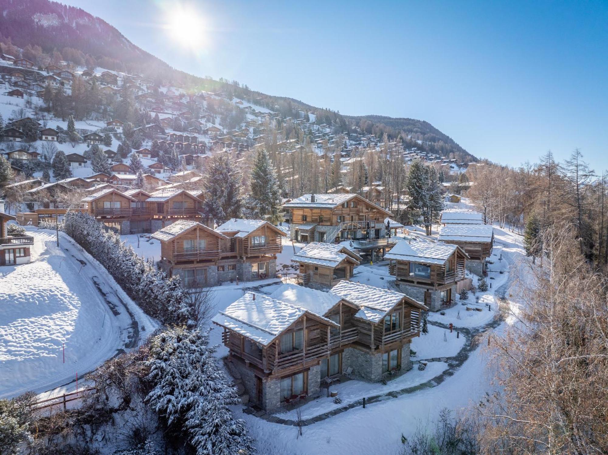 Mad Retreat Hotel 南达 外观 照片